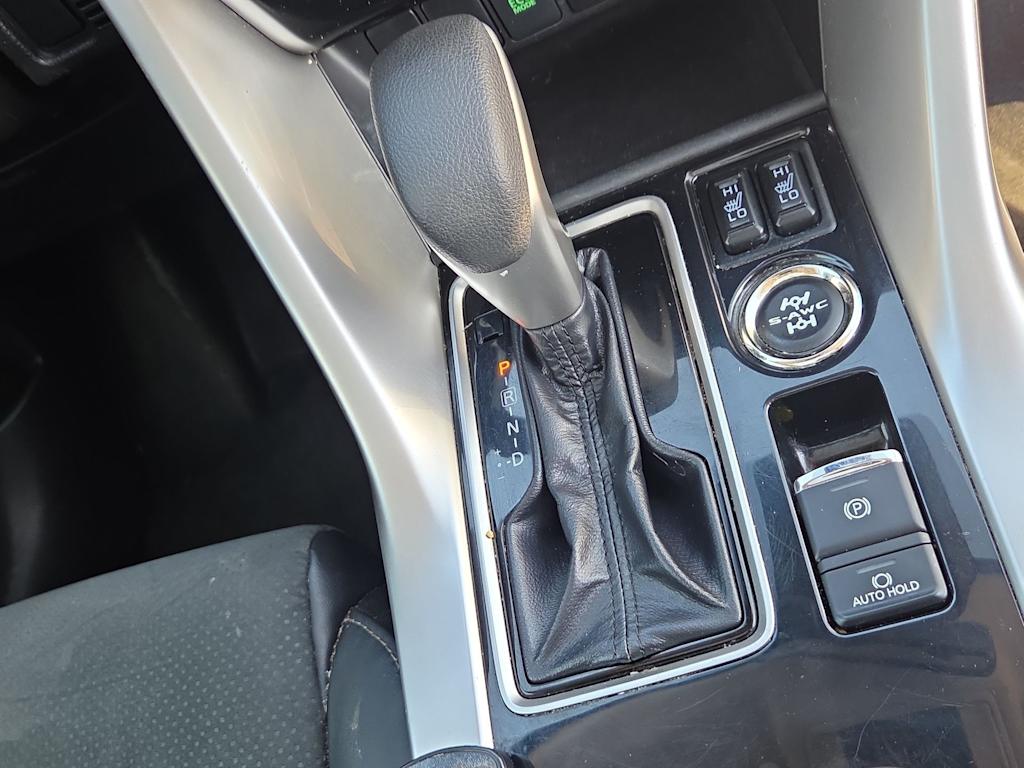 Thumbnail: 2023 Mitsubishi Eclipse Cross - 15