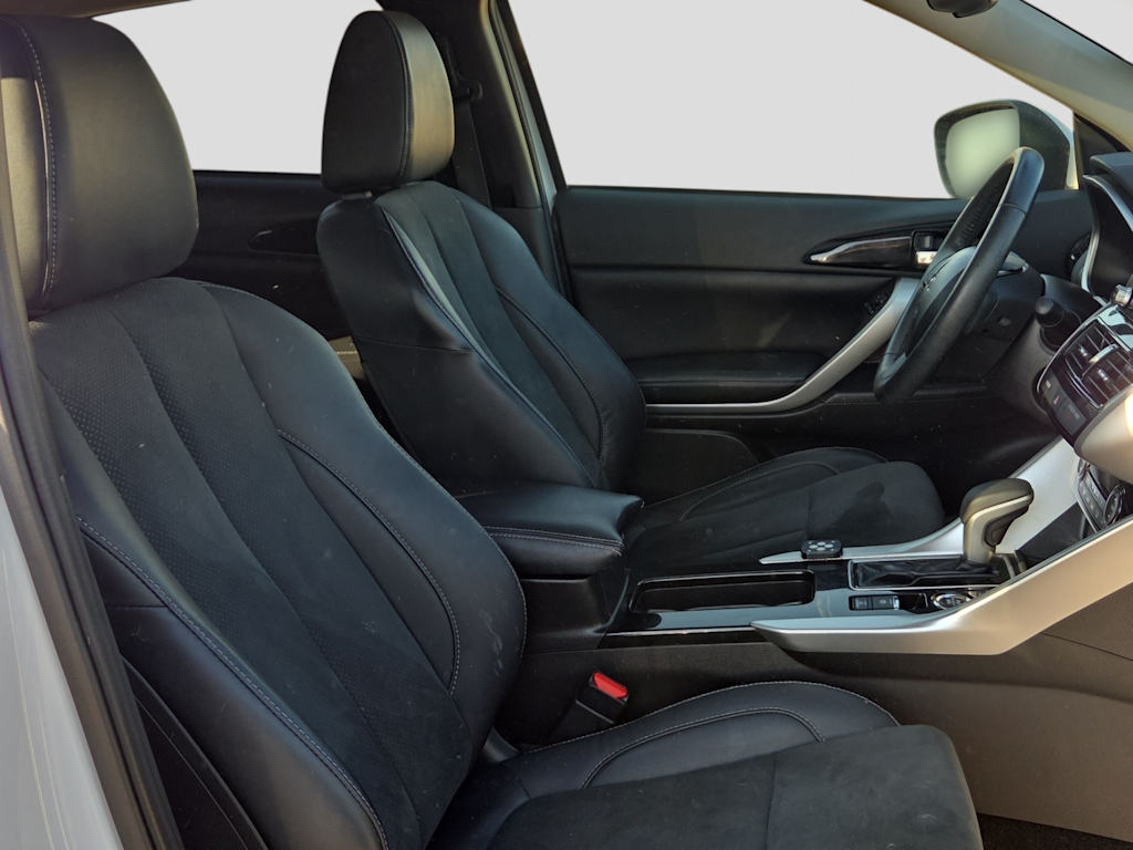 Thumbnail: 2023 Mitsubishi Eclipse Cross - 11