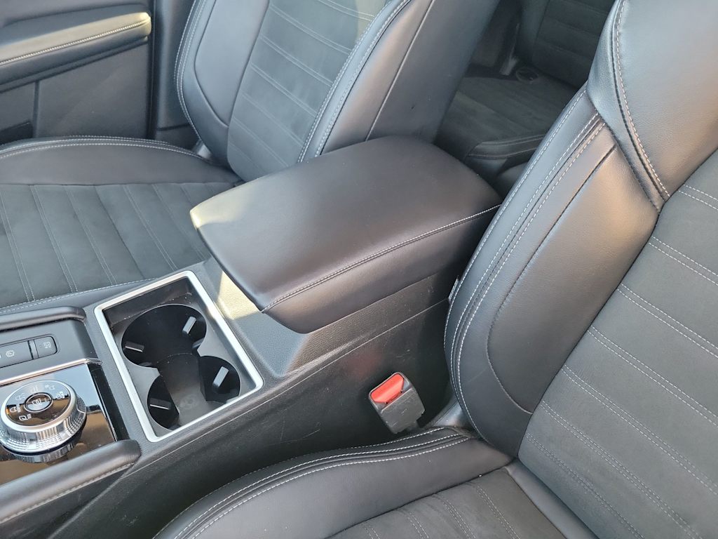 Thumbnail: 2024 Mitsubishi Outlander - 21