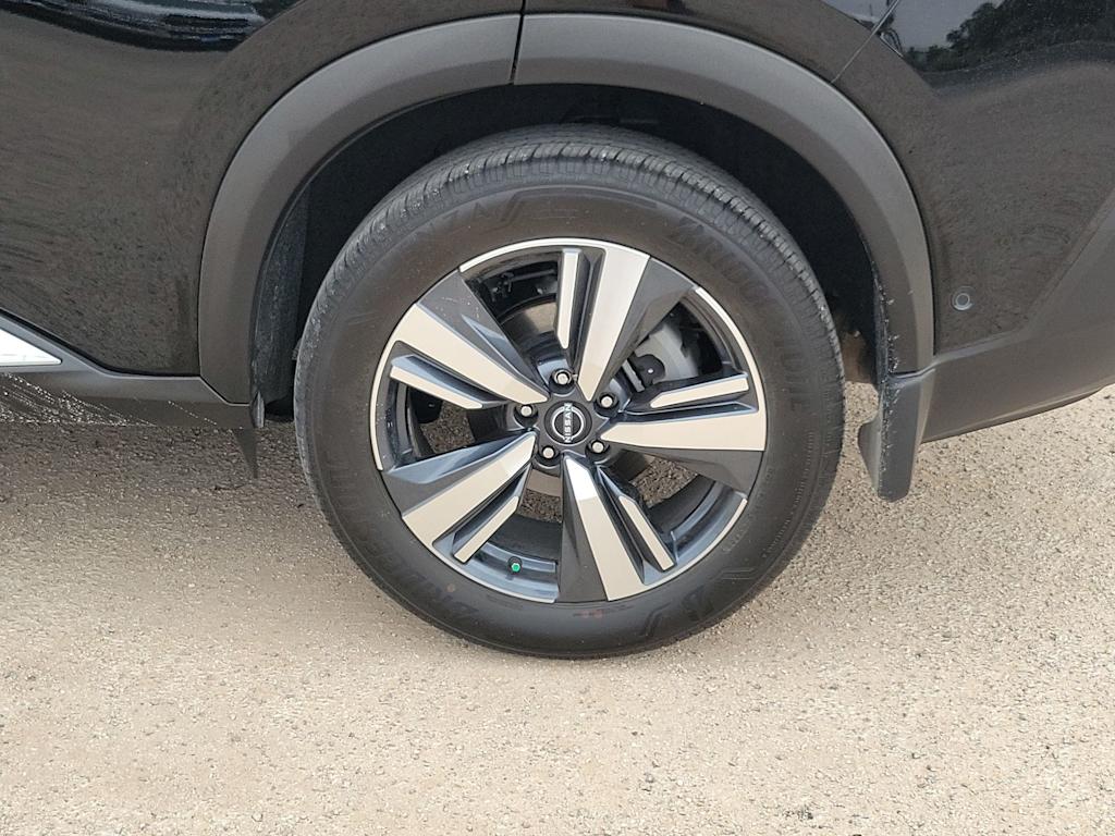 2023 Nissan Rogue SL 8