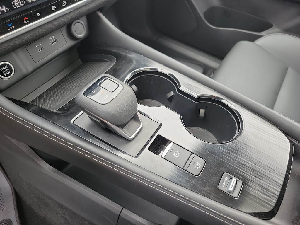 2023 Nissan Rogue SL 16