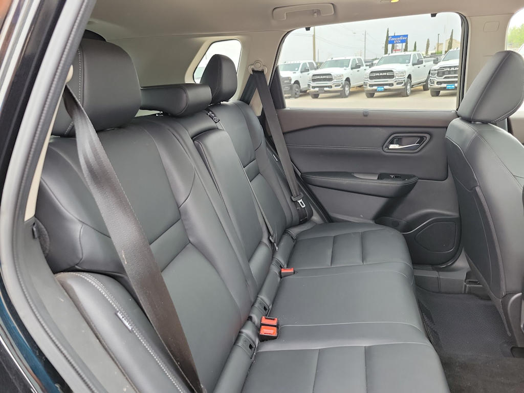 2023 Nissan Rogue SL 20