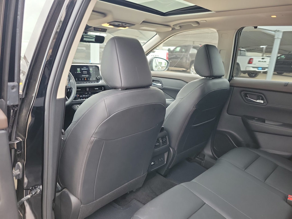 2023 Nissan Rogue SL 13