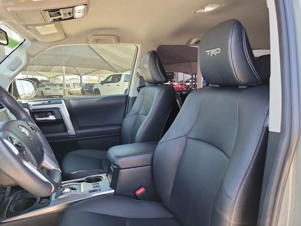Thumbnail: 2023 Toyota 4Runner - 11
