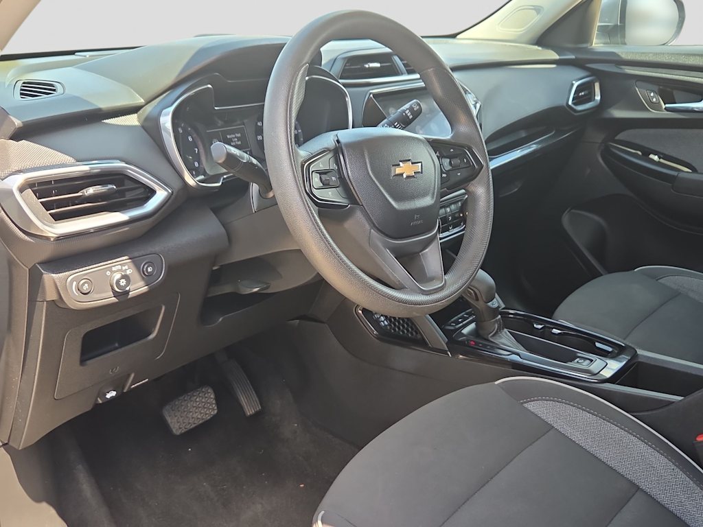 Thumbnail: 2023 Chevrolet TrailBlazer - 2