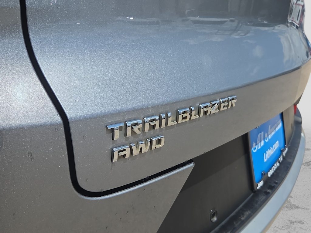 Thumbnail: 2023 Chevrolet TrailBlazer - 7