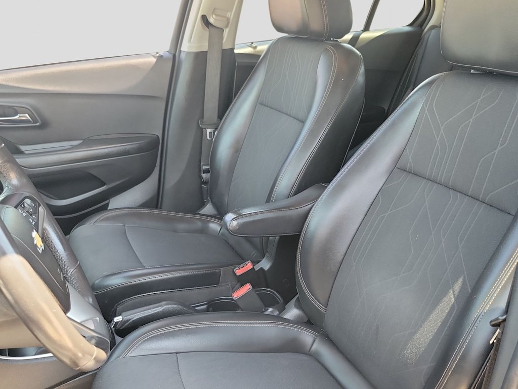 Thumbnail: 2021 Chevrolet Trax - 11