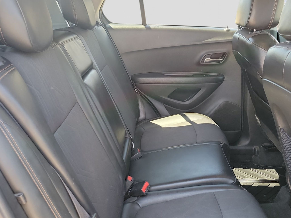 Thumbnail: 2021 Chevrolet Trax - 22