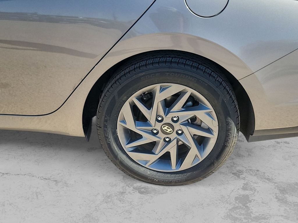 Thumbnail: 2024 Hyundai Elantra - 7