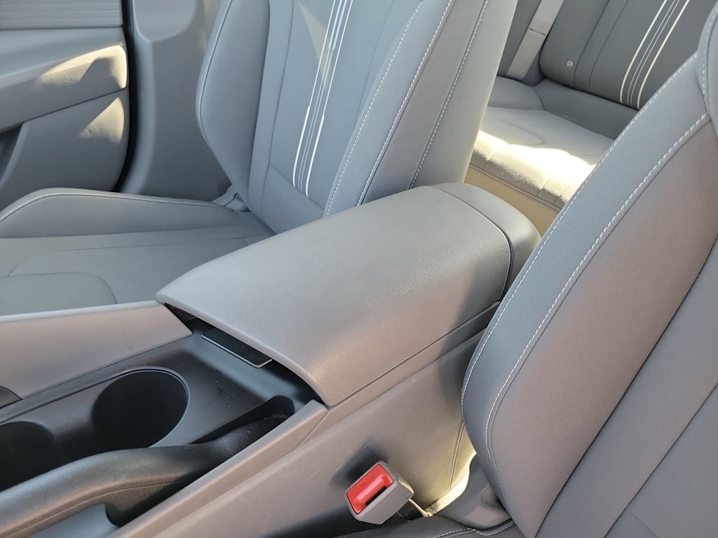 Thumbnail: 2024 Hyundai Elantra - 25