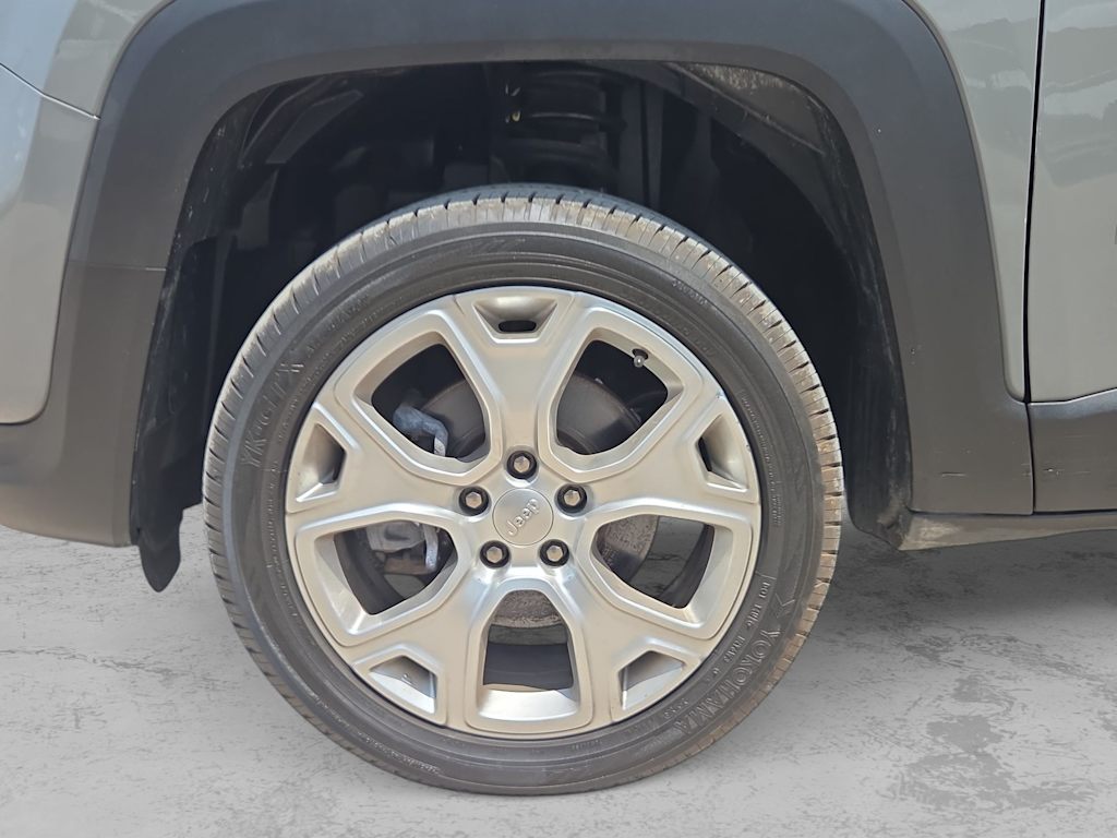 Thumbnail: 2020 Jeep Renegade - 8
