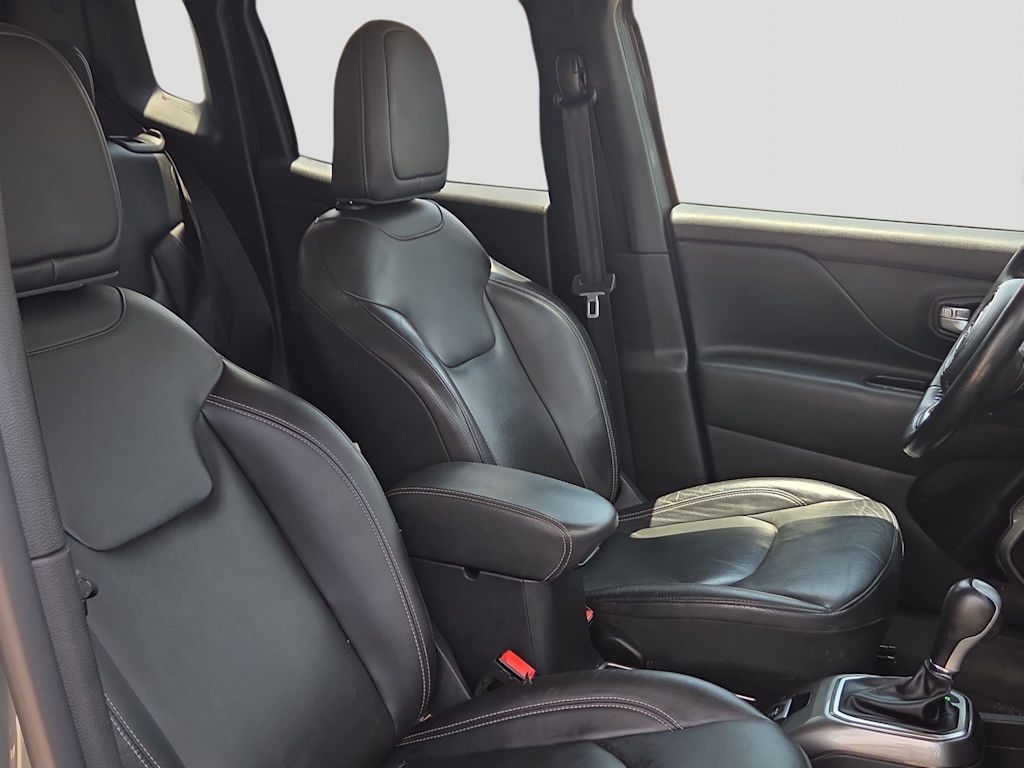 Thumbnail: 2020 Jeep Renegade - 11