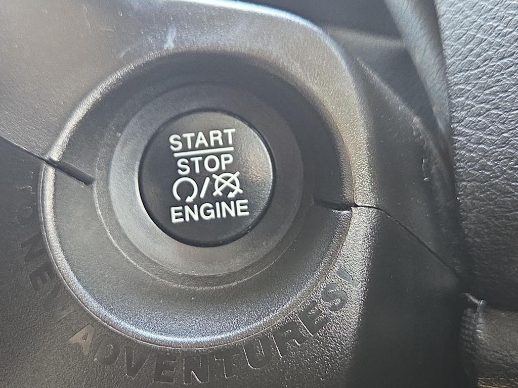 Thumbnail: 2020 Jeep Renegade - 25