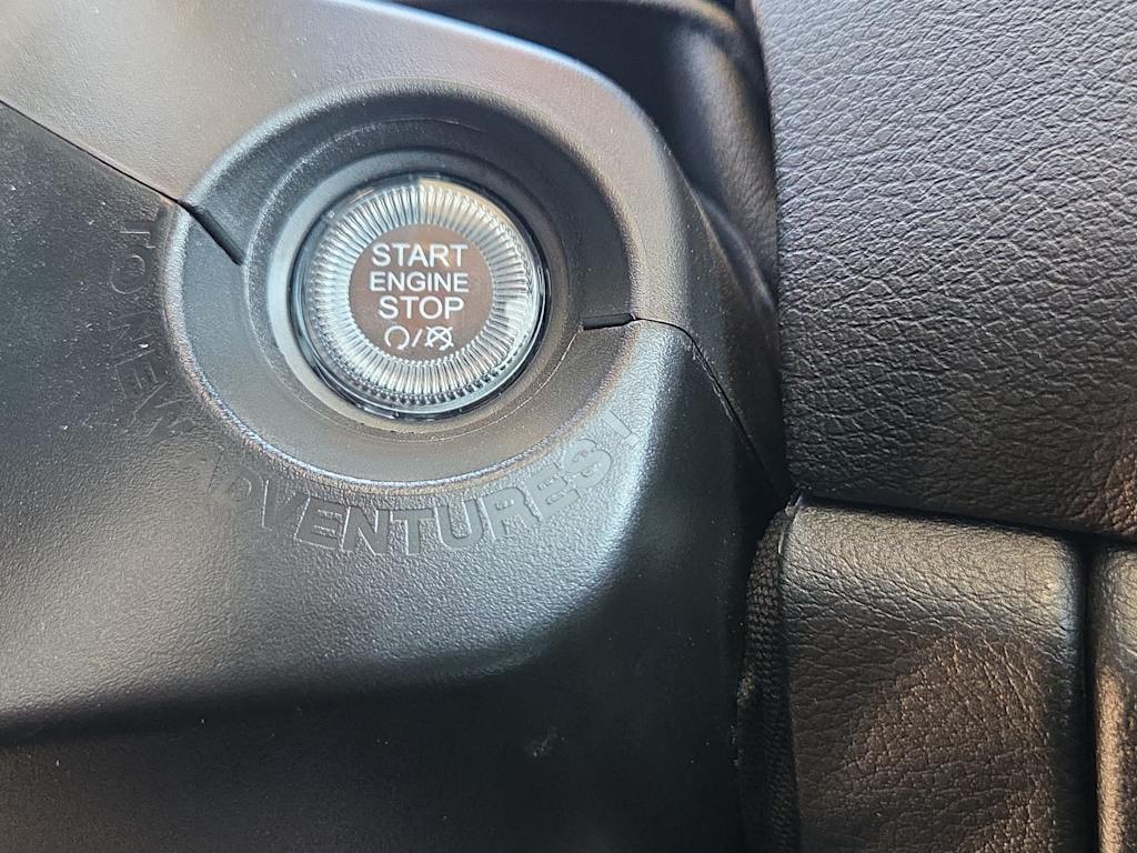 Thumbnail: 2023 Jeep Renegade - 25
