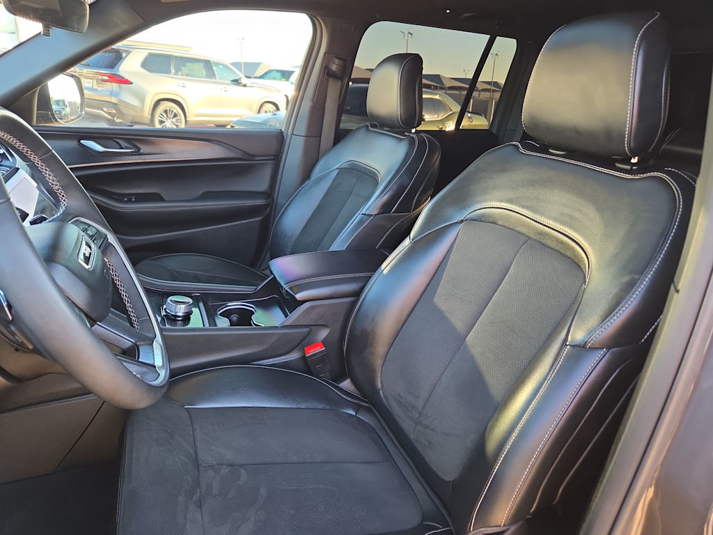 Thumbnail: 2025 Jeep Grand Cherokee - 8
