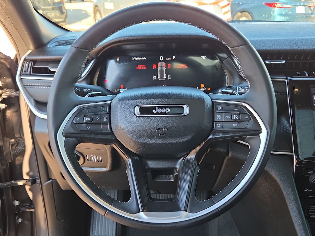 Thumbnail: 2025 Jeep Grand Cherokee - 11