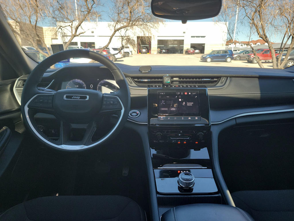 Thumbnail: 2024 Jeep Grand Cherokee - 10