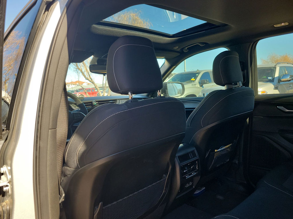 Thumbnail: 2024 Jeep Grand Cherokee - 12