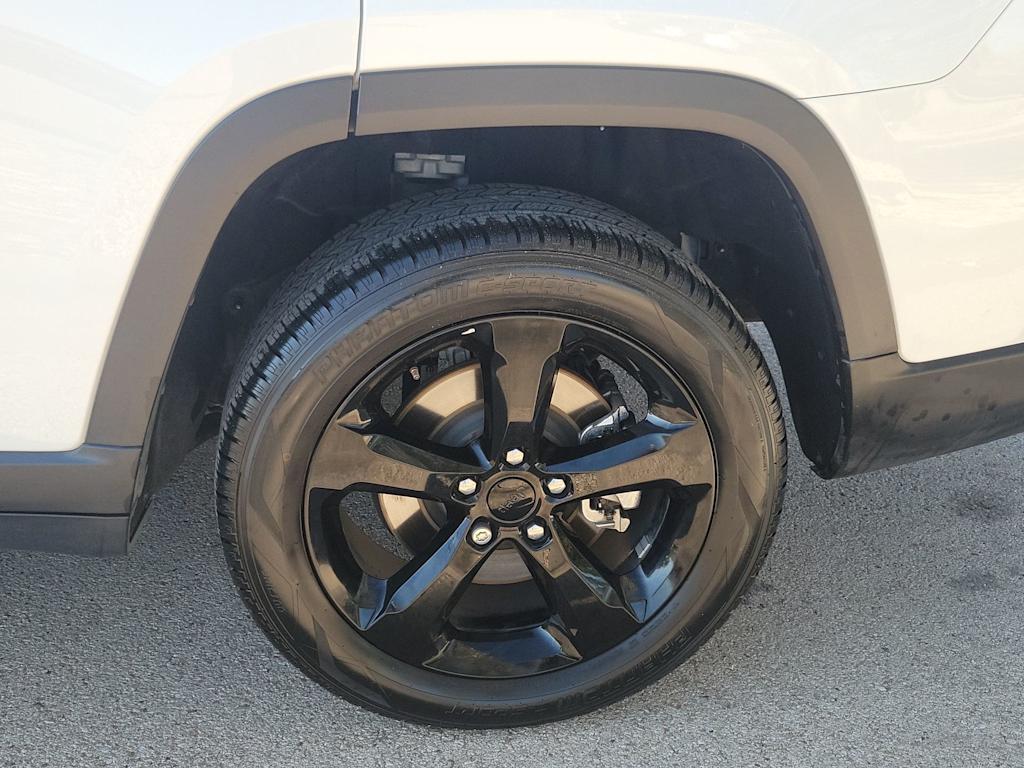 Thumbnail: 2023 Jeep Grand Cherokee L - 8