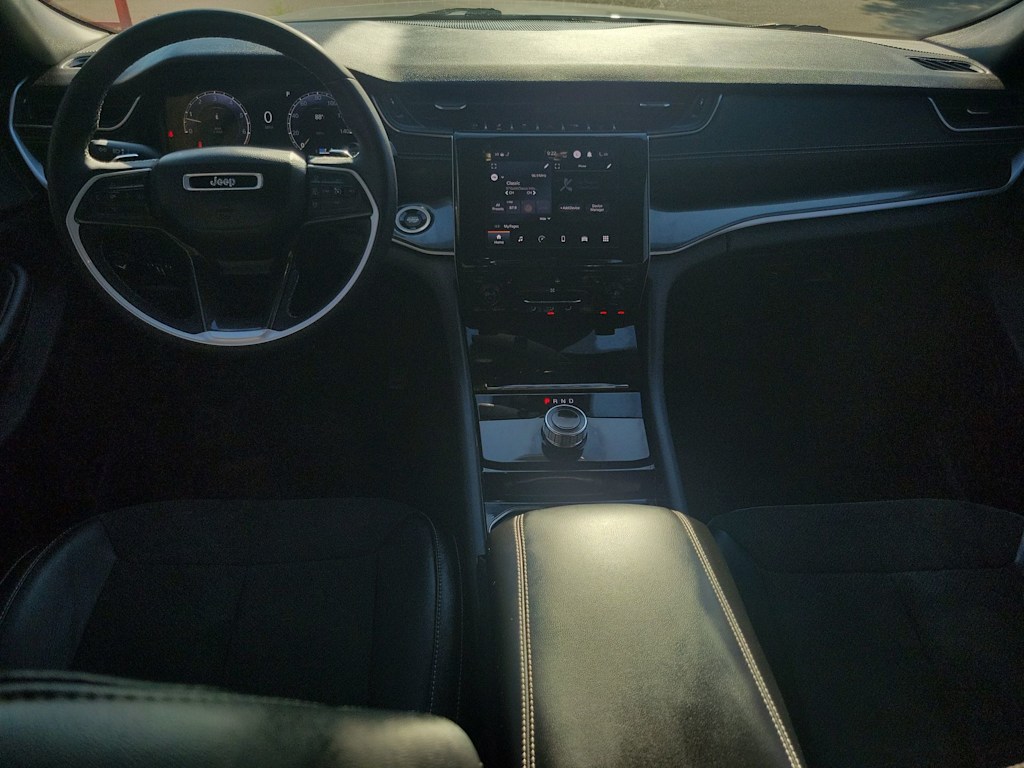 Thumbnail: 2023 Jeep Grand Cherokee L - 10