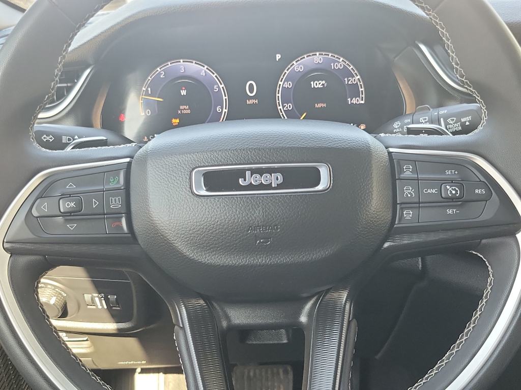 Thumbnail: 2025 Jeep Grand Cherokee L - 24