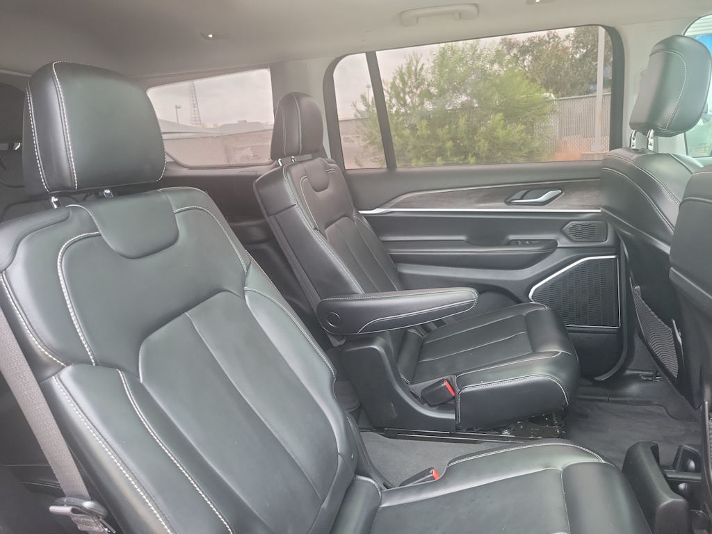Thumbnail: 2021 Jeep Grand Cherokee L - 12