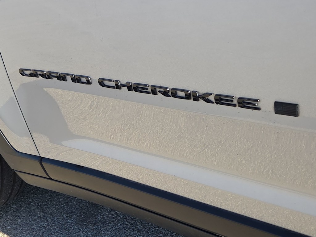 Thumbnail: 2024 Jeep Grand Cherokee L - 6