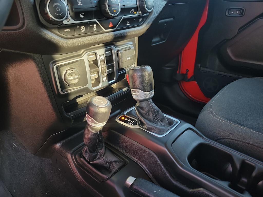 Thumbnail: 2024 Jeep Gladiator - 16
