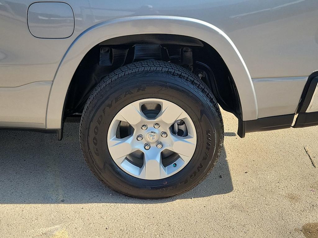 Thumbnail: 2025 RAM 1500 - 8