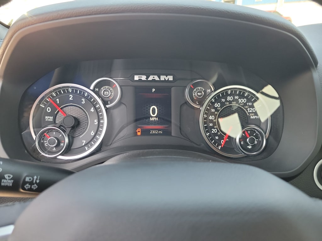 Thumbnail: 2025 RAM 1500 - 16