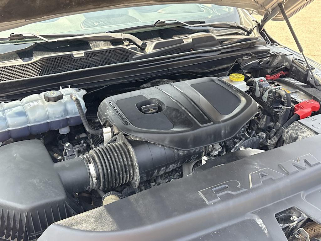 Thumbnail: 2025 RAM 1500 - 8