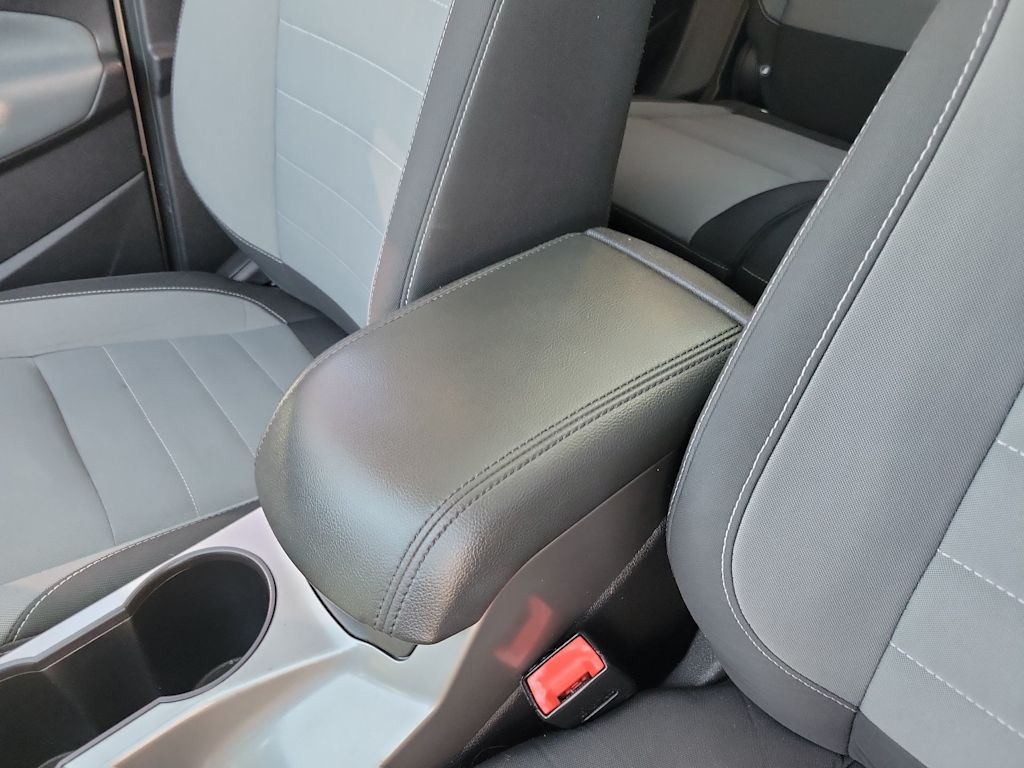 Thumbnail: 2013 Ford Escape - 20