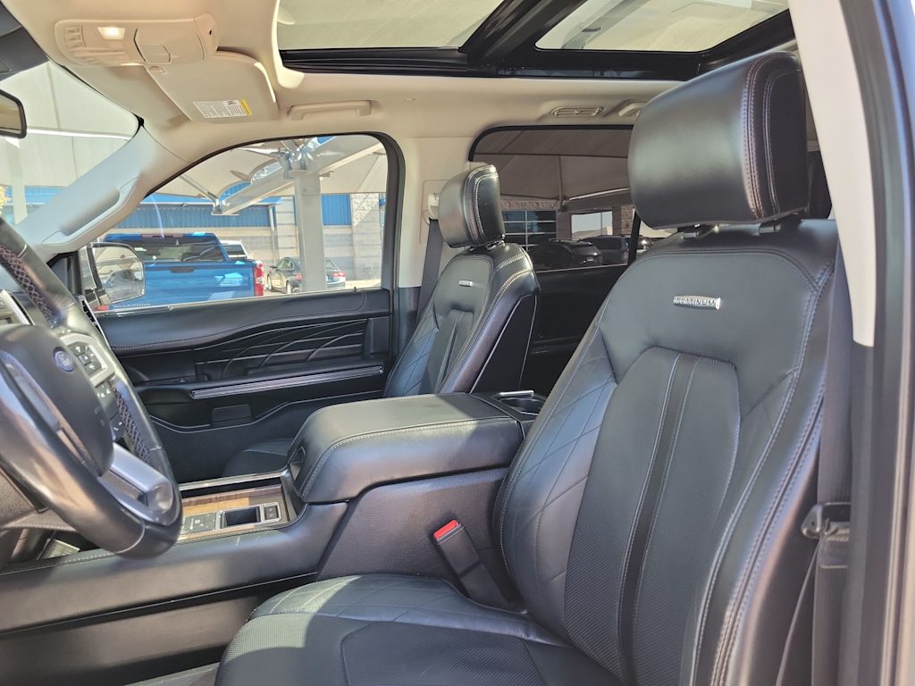 Thumbnail: 2020 Ford Expedition - 10