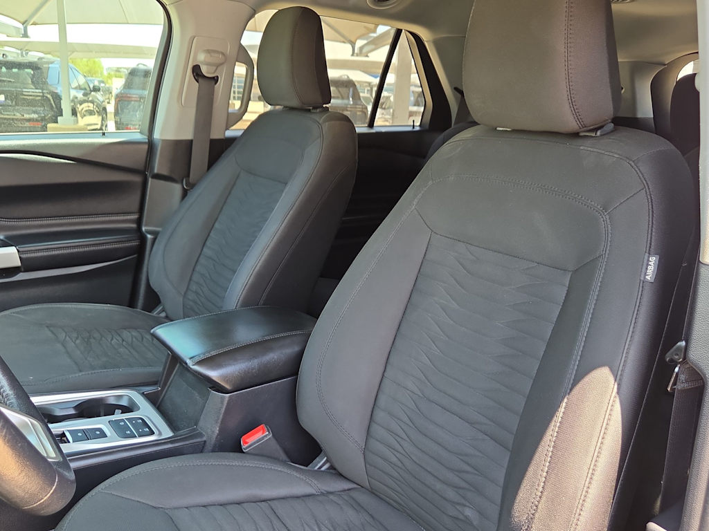 Thumbnail: 2021 Ford Explorer - 11