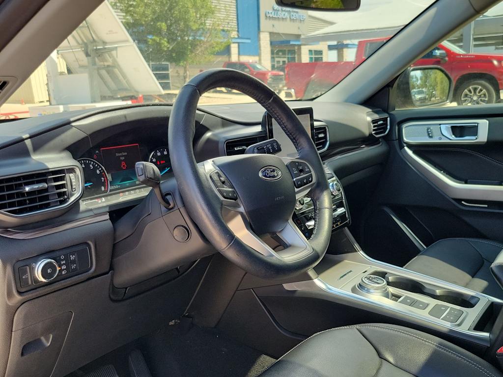 Thumbnail: 2022 Ford Explorer - 2