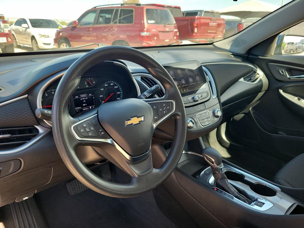 Thumbnail: 2024 Chevrolet Malibu - 2
