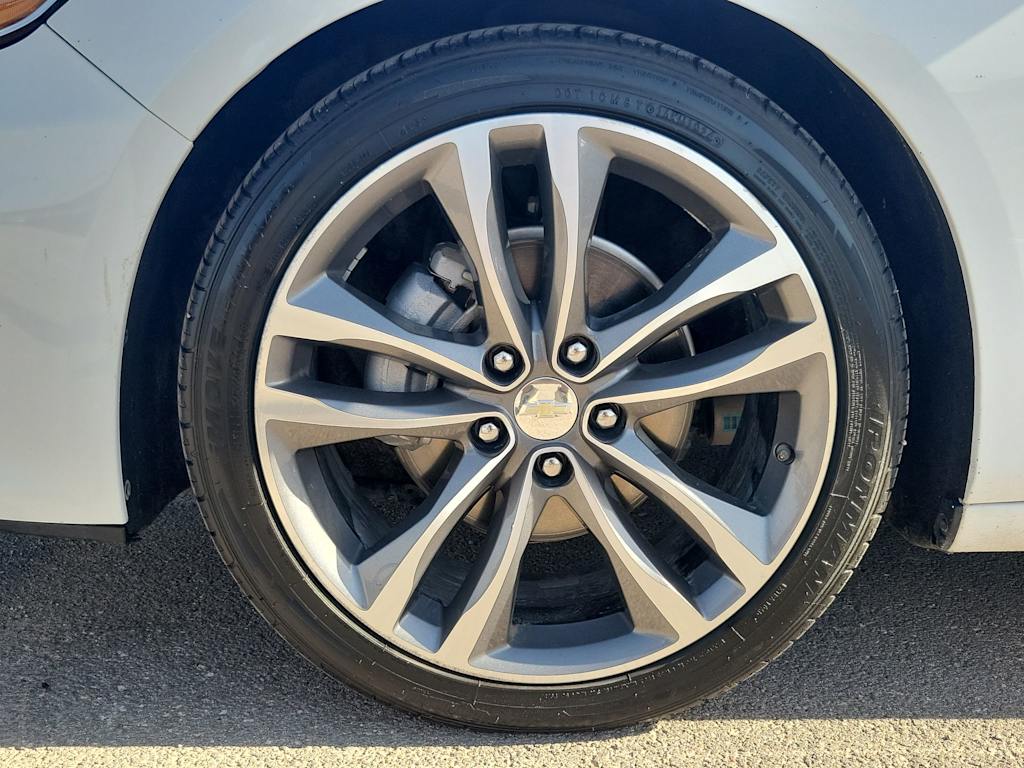 Thumbnail: 2021 Chevrolet Malibu - 6