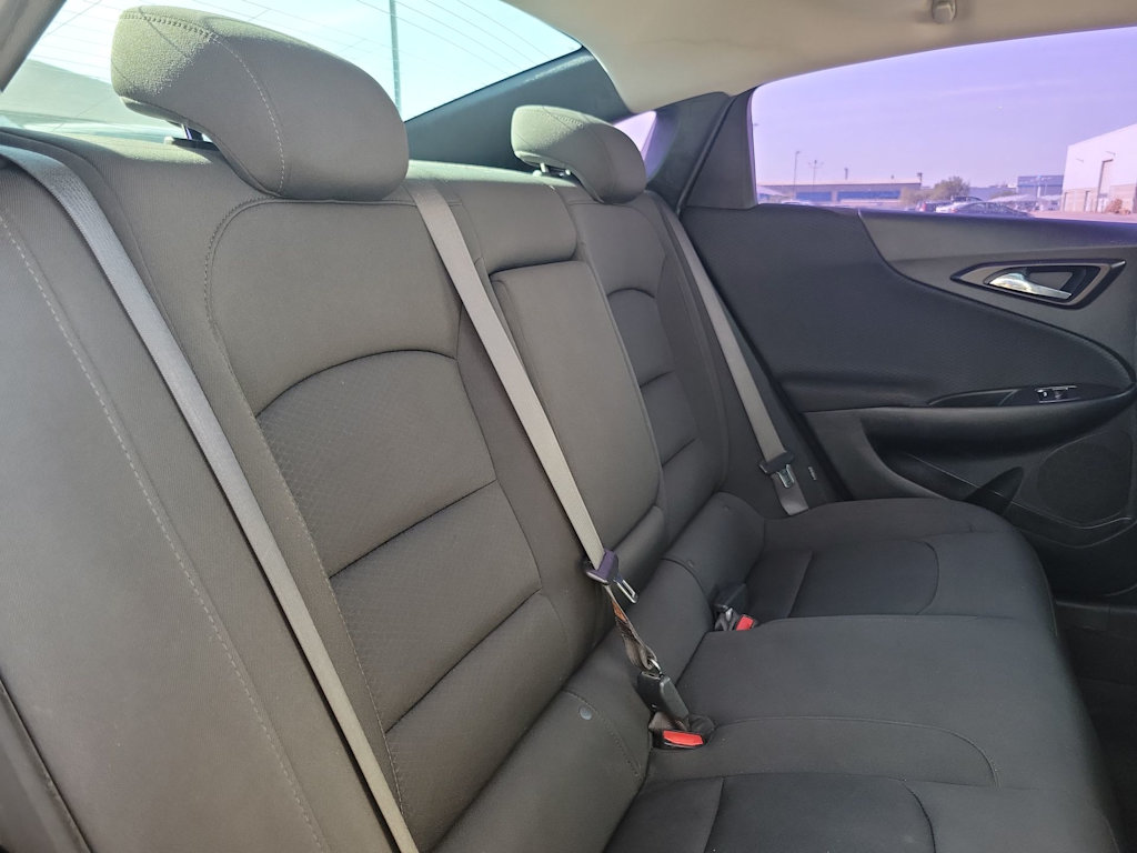 Thumbnail: 2021 Chevrolet Malibu - 11