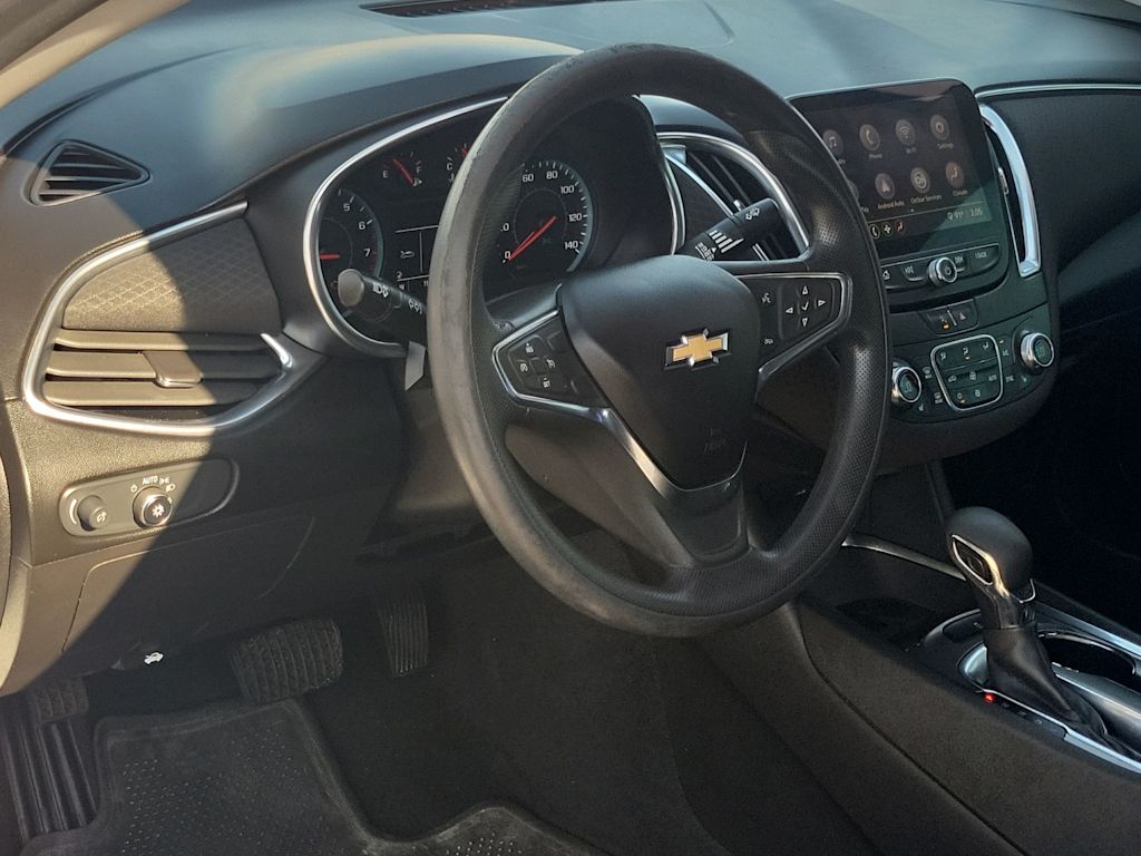 Thumbnail: 2021 Chevrolet Malibu - 2