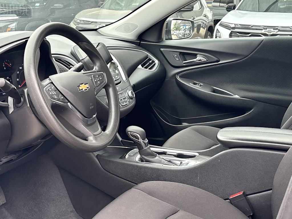 Thumbnail: 2024 Chevrolet Malibu - 2