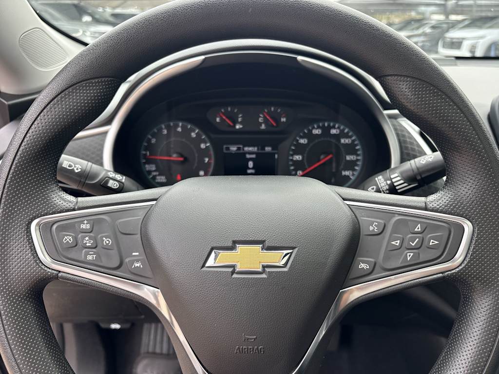 Thumbnail: 2024 Chevrolet Malibu - 25