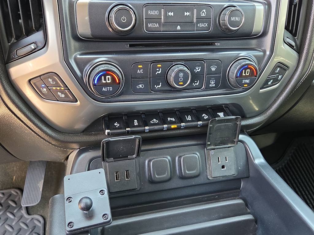 Thumbnail: 2016 Chevrolet Silverado 2500 - 24
