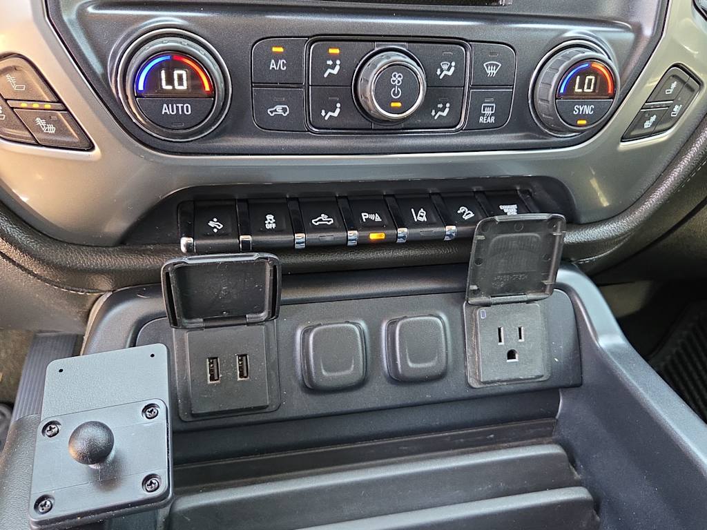 Thumbnail: 2016 Chevrolet Silverado 2500 - 23