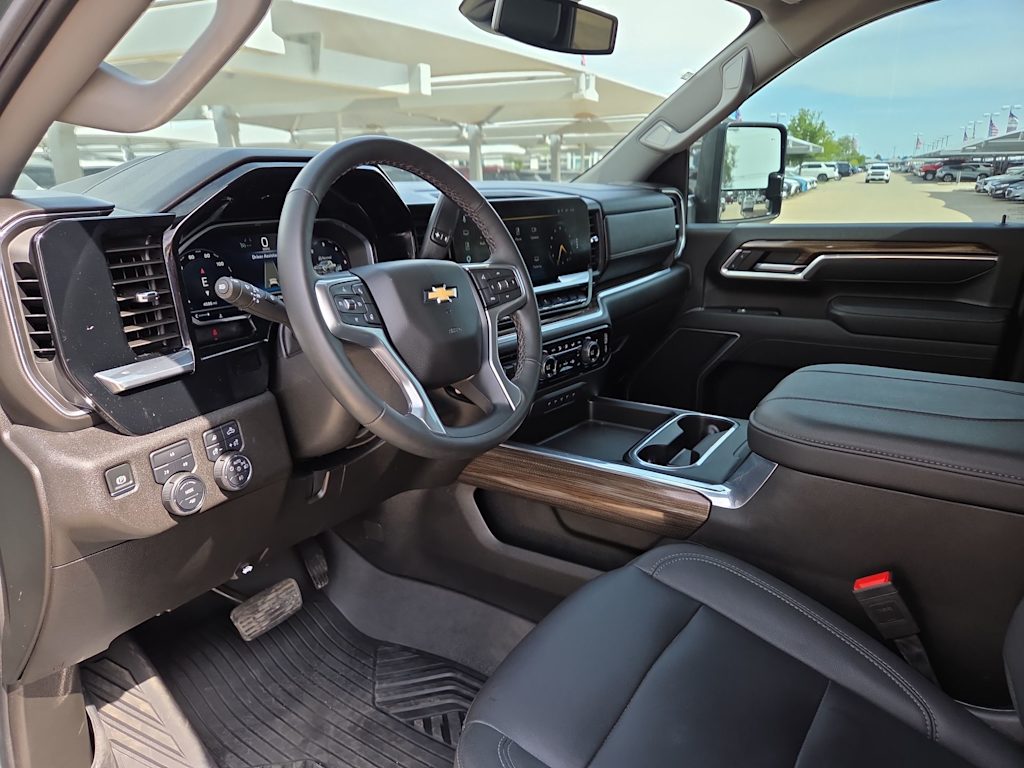 Thumbnail: 2025 Chevrolet Silverado 2500 - 13