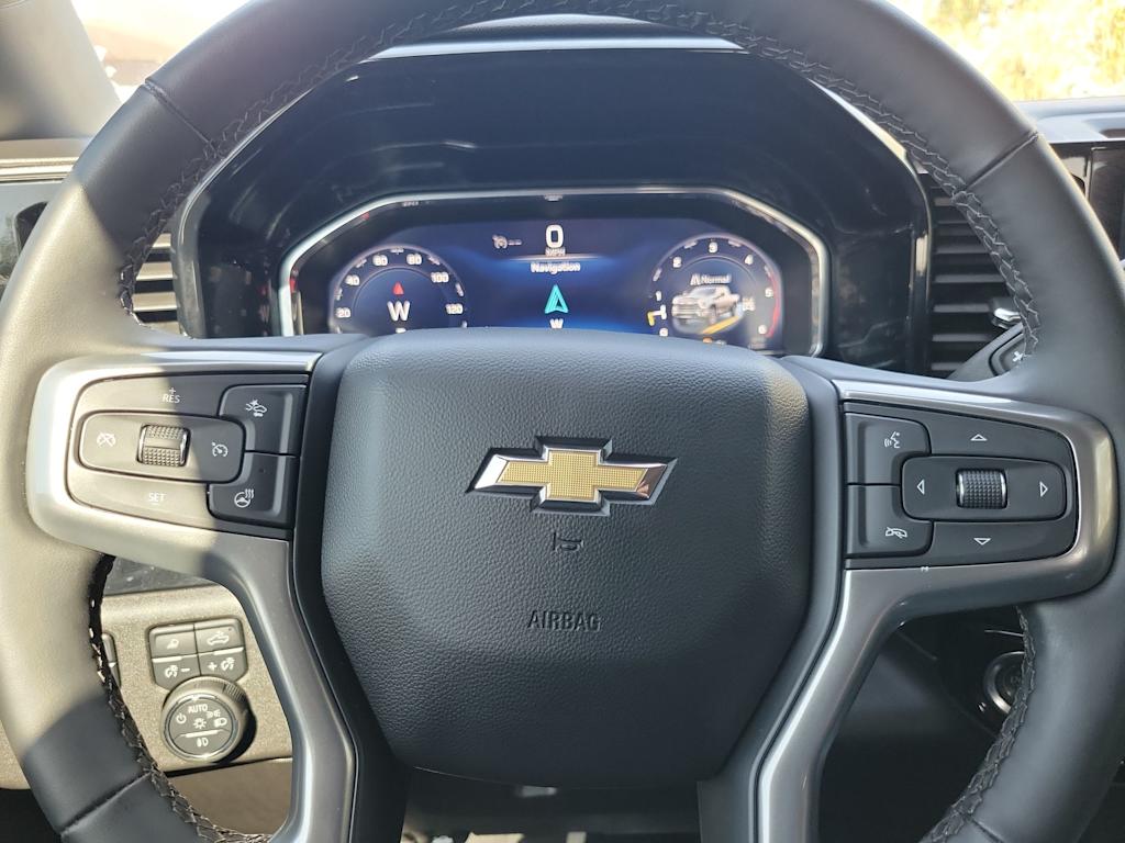 Thumbnail: 2025 Chevrolet Silverado 2500 - 25