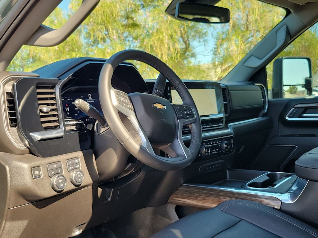 Thumbnail: 2025 Chevrolet Silverado 2500 - 2