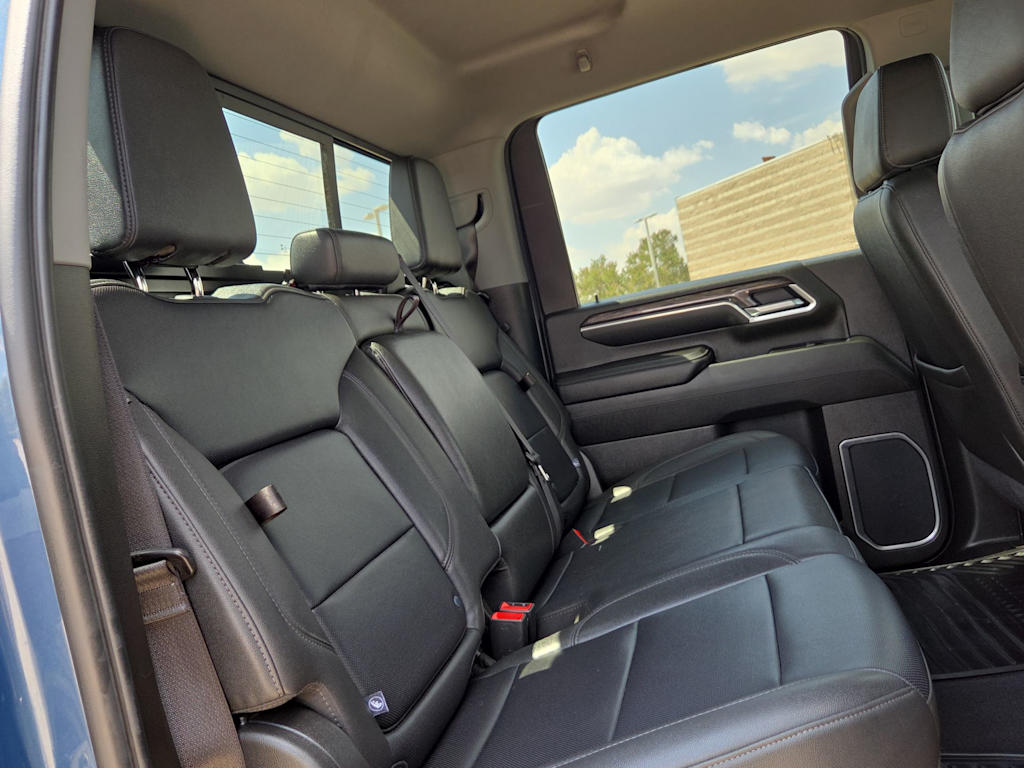 Thumbnail: 2025 Chevrolet Silverado 2500 - 21
