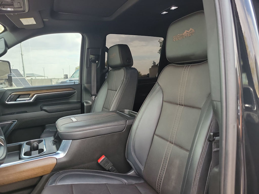 Thumbnail: 2024 Chevrolet Silverado 2500 - 10