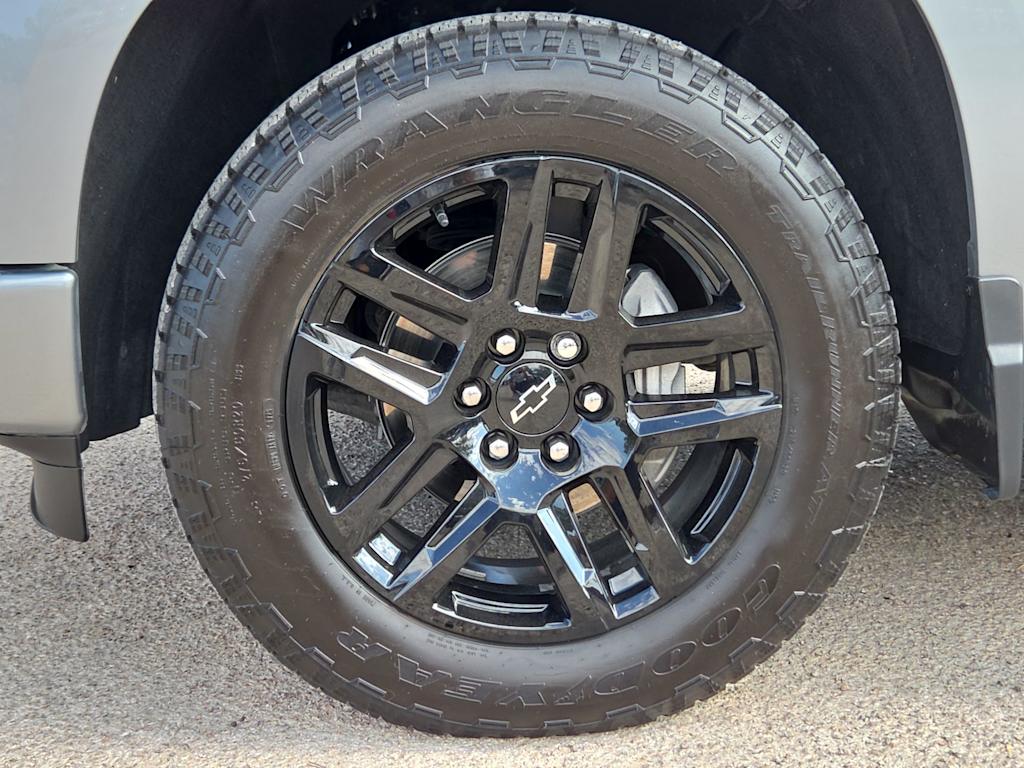 Thumbnail: 2026 Chevrolet Silverado 1500 - 7