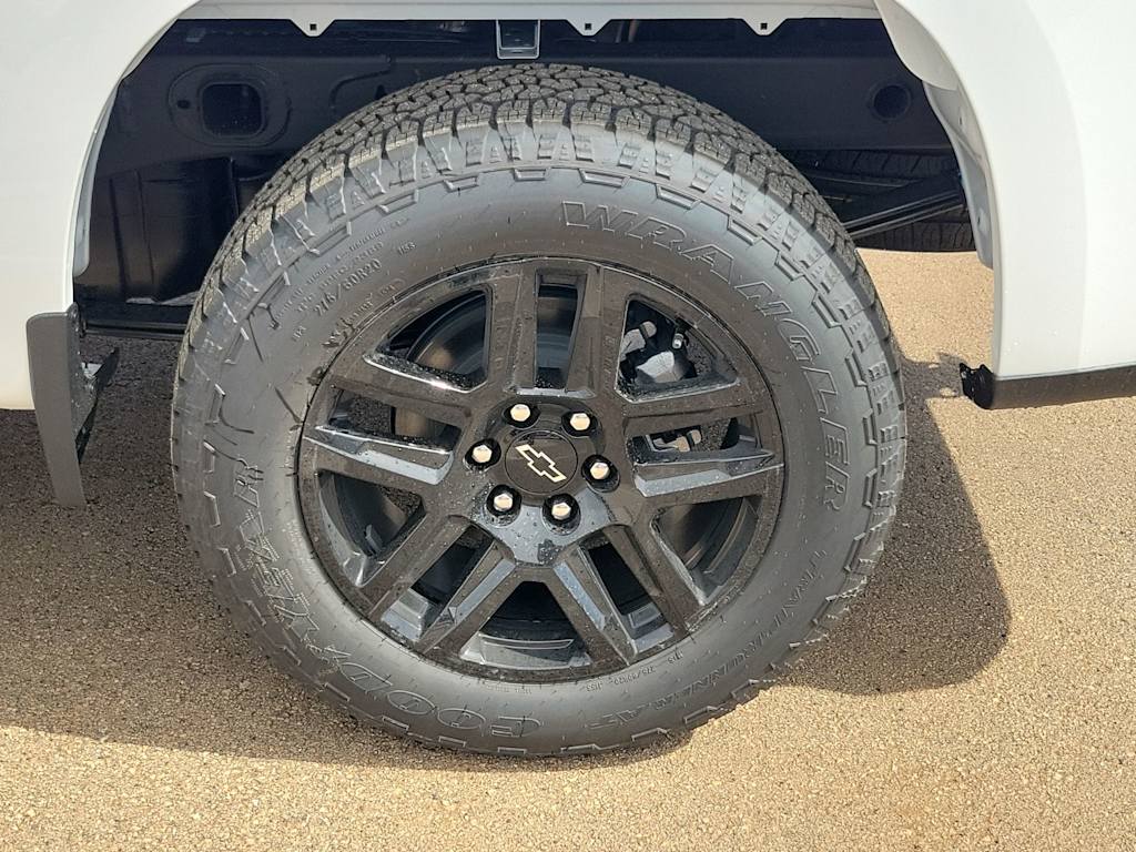 Thumbnail: 2026 Chevrolet Silverado 1500 - 8